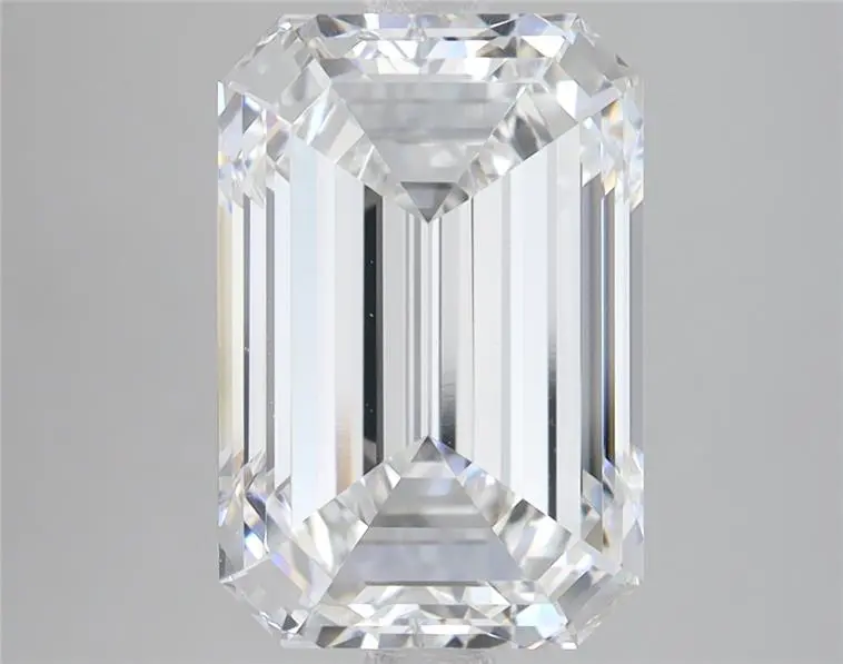 4.86 Carat · EMERALD · E · VS1 · GIA · Excellent Cut