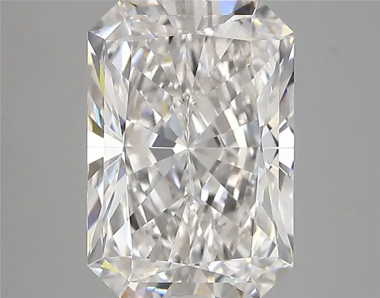 4.01 Carat · RADIANT · E · VVS1 · IGI · Excellent Cut