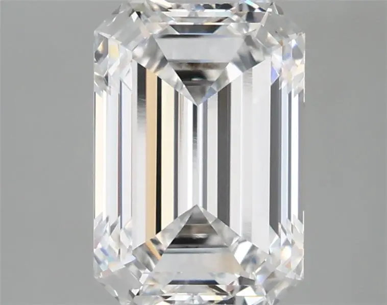 2.74 Carat · EMERALD · D · FL · IGI · Excellent Cut