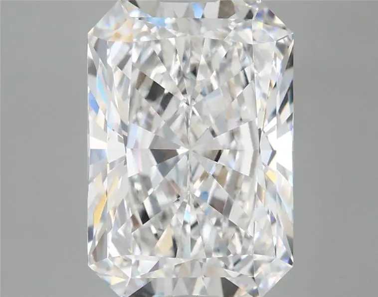 4.36 Carat · RADIANT · D · VVS1 · IGI · Excellent Cut