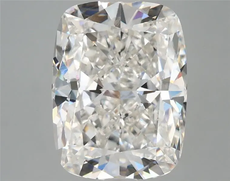 4.39 Carat · CUSHION · G · VVS2 · IGI · Excellent Cut