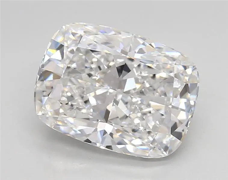 3.89 Carat · CUSHION · D · VVS2 · IGI · Excellent Cut