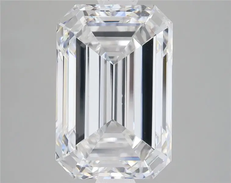5.04 Carat · EMERALD · D · VVS2 · IGI · Excellent Cut